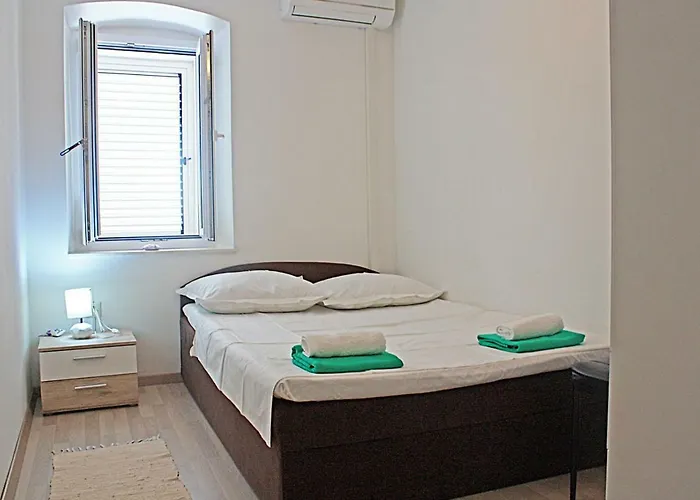 Tomislav 아파트 자오스트로그